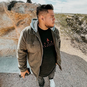 Meet your Posher, Leo